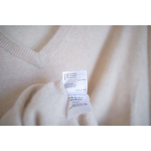 Club Room Luxury Men's V-Neck Cashmere Sweater in Oatmeal SZ XL - Picture 8 of 8